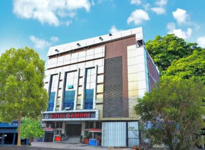 Hotel Samrat