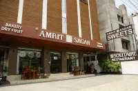 Hotel Solitaire, Indore