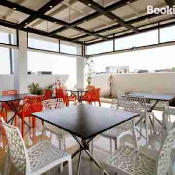 Collection O Hotel Park Heights Banjara Hills Near Gvk One Mall Dining/Meeting Rooms