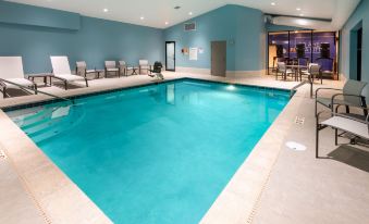 Holiday Inn Express & Suites Wadsworth