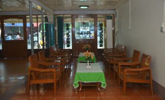 Smile Motel - Housity