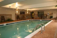 Hampton Inn & Suites Albany-Airport - Swimmingpools