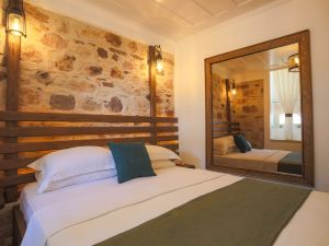 Cunda Tas Otel by Taze