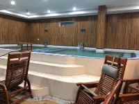 Kampong Thom Royal Hotel - Pools