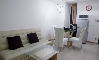 Casa Grande Apartment with Sofabed Connected to Kota Kasablanka