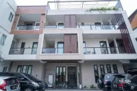 Yayah Rooms Bogor Syariah Mitra RedDoorz Các khách sạn ở Kemang