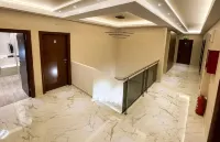Hotel Holiday - parking