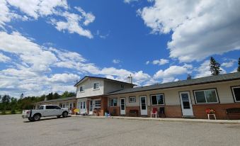 Town and Country Motel in Nipigon