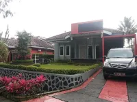 Villa Kota Bunga Seruni