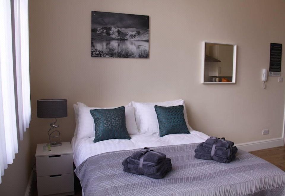 The Manchester St Petersgate - Sleeps up to 6 Close to Train Station Very Central - Housity