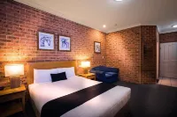 Akuna Motor Inn and Apartments Hotels in Dubbo