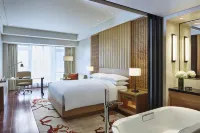 Zhuhai Marriott Hotel (Lovers Road, Xiangluwan Road)