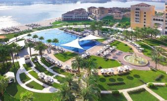 The Ritz-Carlton Abu Dhabi, Grand Canal