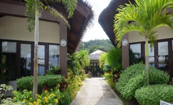 1. Kahuna B..