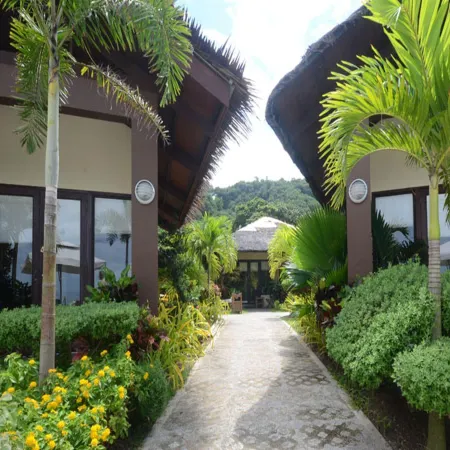 Kahuna Beach Resort and Spa