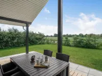 "Cholena" - 700m from the Sea Hotels in Hadsund