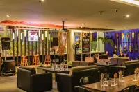FUGO Hotel Banjarmasin - parking
