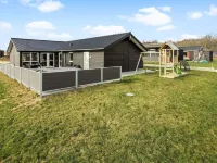 "Yakari" - 300m from the Sea