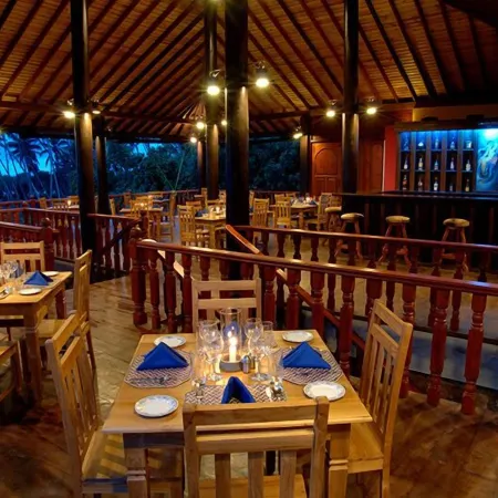 Wunderbar Beach Hotel