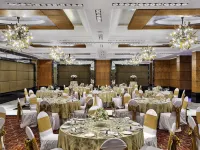 Taj Club House Hotels near German Consulate General