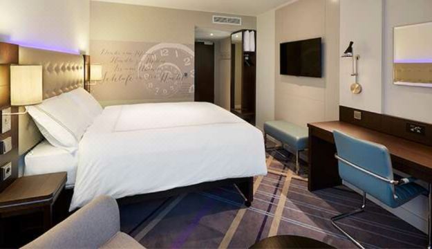 Premier Inn Hamburg City Ost의 침실 이미지