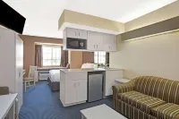 Microtel Inn & Suites by Wyndham Houston