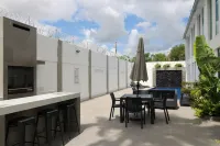 入住旅館飯店 雷諾薩住宿飯店