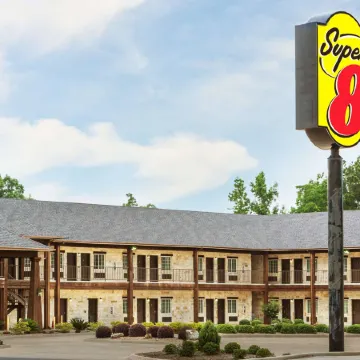Super 8 by Wyndham Center