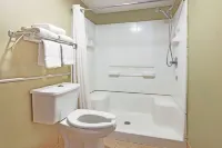 Super 8 by Wyndham Sulphur