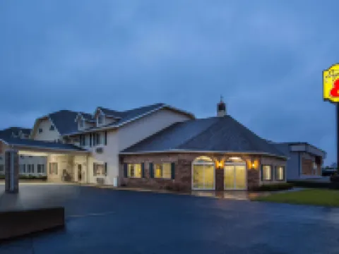 瑞德堡速8酒店 索克縣酒店