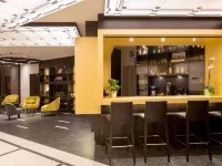 Best Western Hotel Journel Saint-Laurent-Du-Var Aéroport Hotels near Phoenix Park