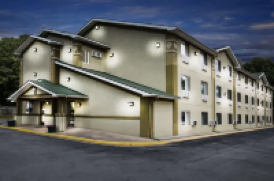 Super 8 by Wyndham Salem VA Hoteles en Salem