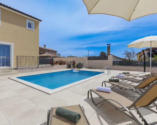 Villa Dora Hotels in Opcina Liznjan