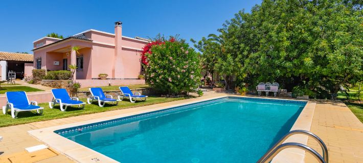 Isaurinda Hotels in Faro