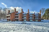 Ski Condo w/ Pool, Close to Story Land & Attitash! Hotels in Glen