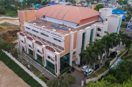 Hotel Udupi International Отели в г. Нейджеркойл