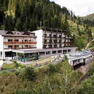 Hotel Rosengarten Hotel Exterior