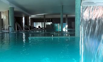 Hotel Bienestar Termas De Vizela - Housity