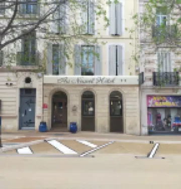 Au Nouvel Hôtel Hotels in Toulon