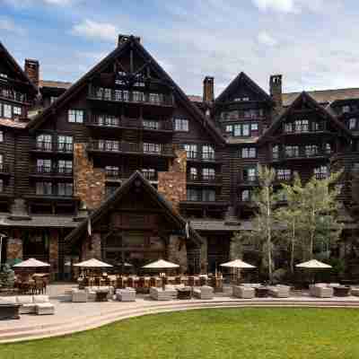 The Ritz-Carlton, Bachelor Gulch Hotel Exterior