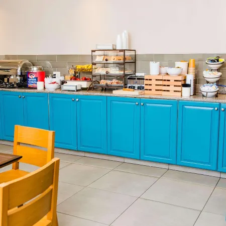 Country Inn & Suites by Radisson, Brockton (Boston), MA