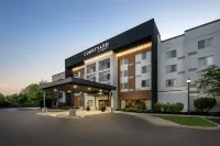 Courtyard Edison Woodbridge Hotel di Edison