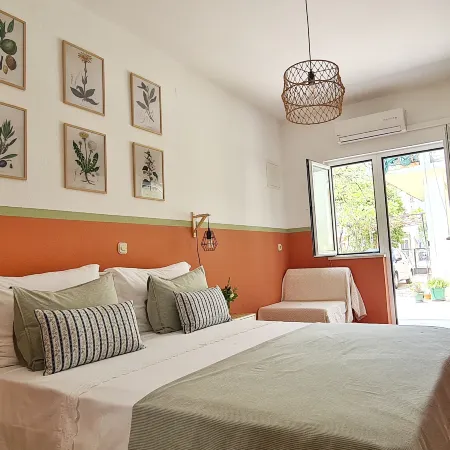 A Charming Oasis in the City Heart 2
