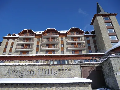 Fun Aragon Hills Hotel & Spa