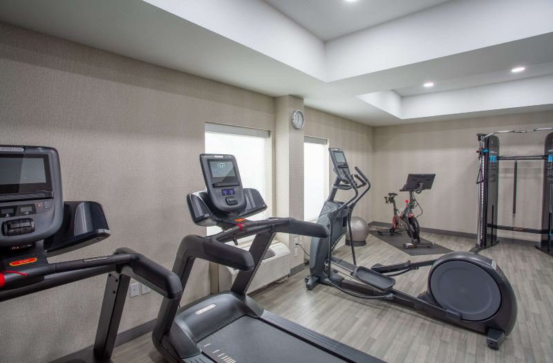 Hampton Inn Springfield photo 5