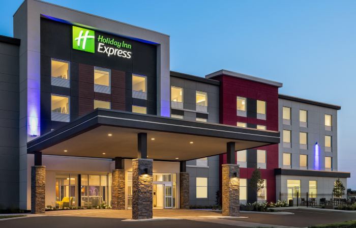 Holiday Inn Express STRATHROY by IHG
