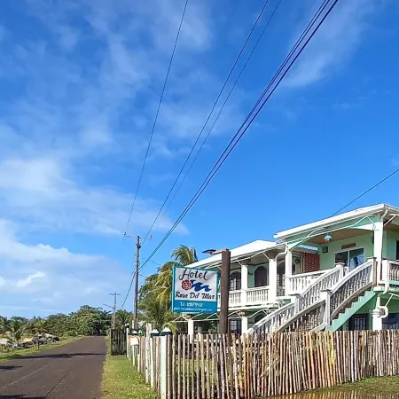 Hospedaje Rosa Del Mar & Sweets Cafe