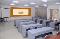 Hotel Sonic Airport Semarang Hotel a West Semarang