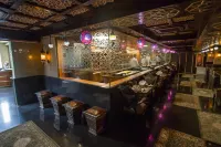 Sterlings Mac Hotel - 5-Star