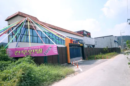 Jeongeup Khan Self Check-in Motel Отели в г. Чонып